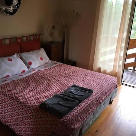 شقة Charment Avec Piscine Et Jardin